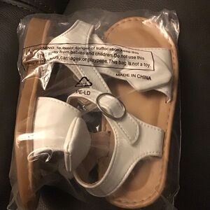 Miami Kids White and Tan Sandals